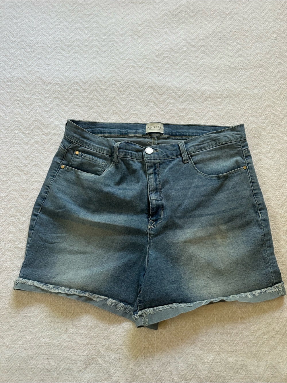Angels Distressed Wide-Leg Blue Denim shorts